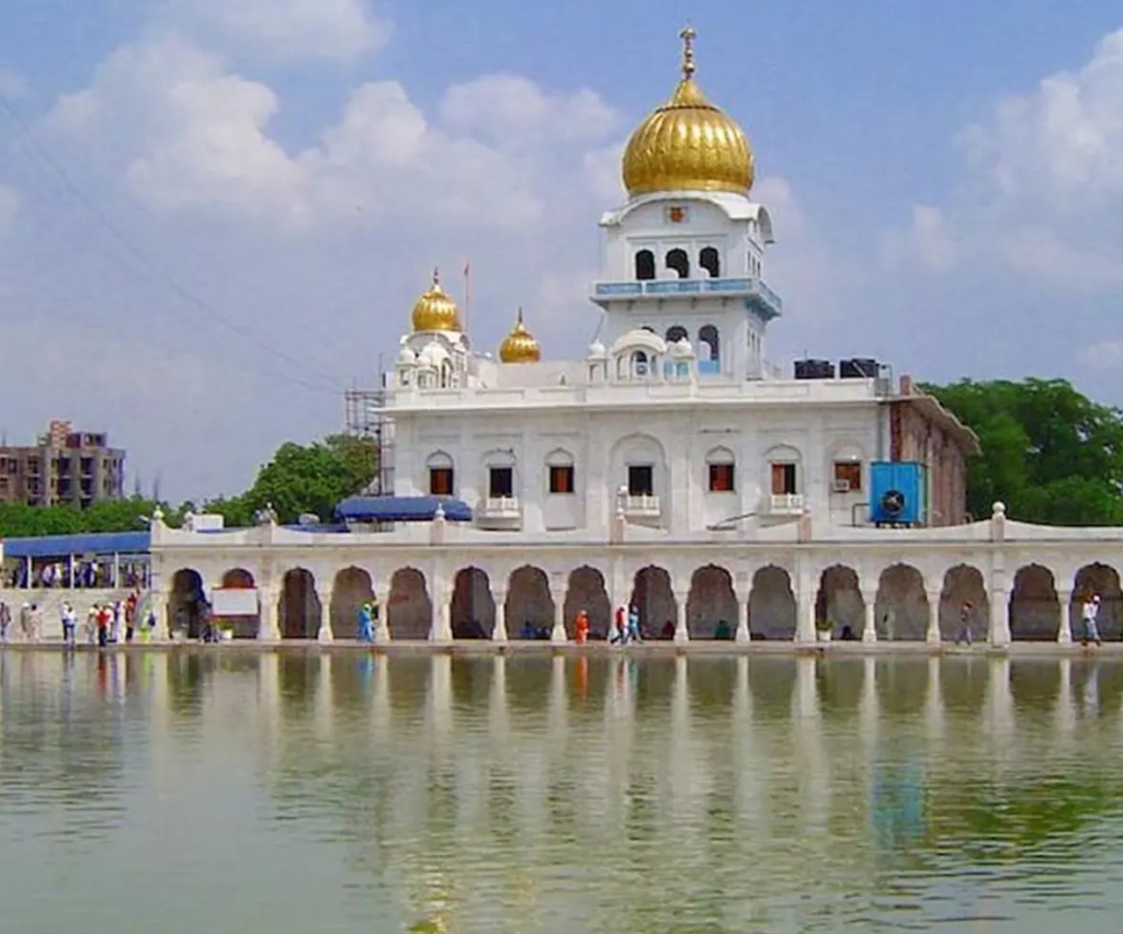 when to visit gurdwara